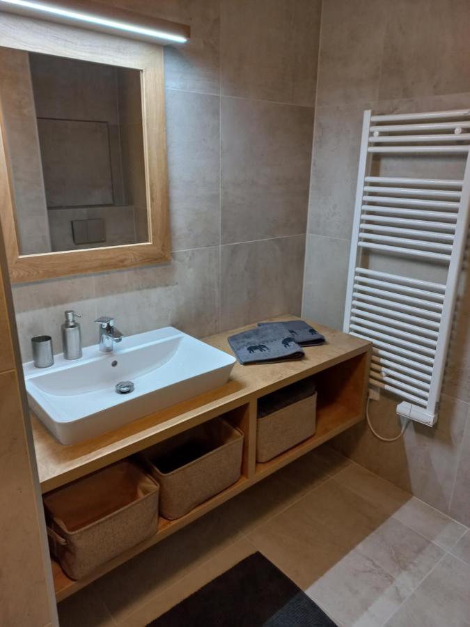 Apartman Acko Polansky Dvur - Velké Karlovice מראה חיצוני תמונה
